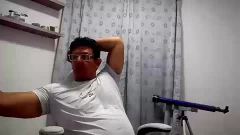 Snapshot of pedro_picapica chatting on October 16, 12:11 am Pedro online show from October 16, 12:11 am