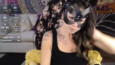 Snapshot of peekclimaxxx chatting on January 25, 2:58 am NEXT CHILL SESH 1130 930pm -ish PEEK online show from January 25, 2:58 am