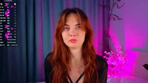 Snapshot of peggyhodges chatting on October 13, 7:58 pm LisaDrako online show from October 13, 7:58 pm