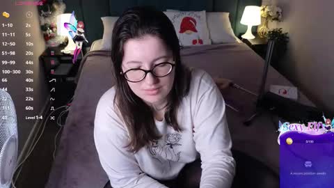 Hi  Im Peneloppa online show from February 1, 2:43 am