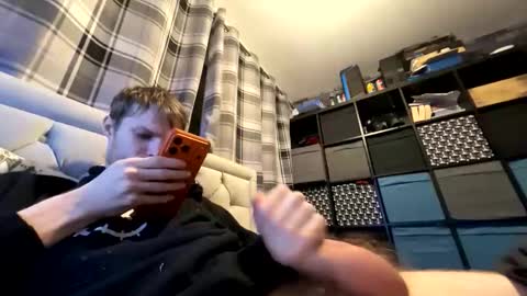 Penguin online show from December 22, 7:22 pm