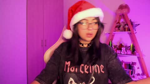 Sarah Ana Banana online show from December 9, 11:03 pm