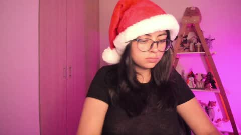 Sarah Ana Banana online show from December 16, 2:15 am