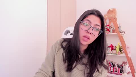 Sarah Ana Banana online show from December 27, 3:04 pm