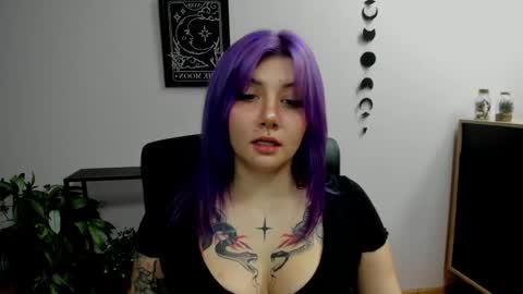 Snapshot of perfect_gabbie chatting on December 18, 6:25 pm Gabbie online show from December 18, 6:25 pm