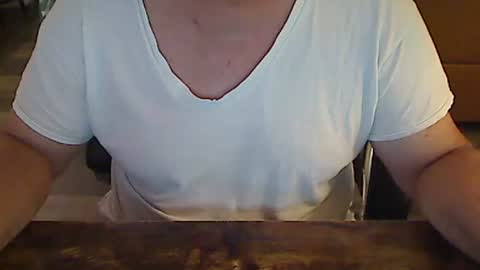 Snapshot of perfecto1957 chatting on December 2, 3:40 pm perfecto1957 online show from December 2, 3:40 pm