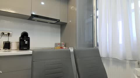 Snapshot of perfectt33n chatting on December 31, 9:10 am Dee online show from December 31, 9:10 am