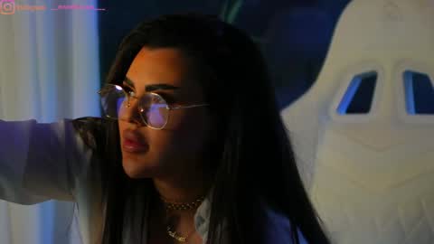 Snapshot of perfectt33n chatting on January 4, 1:42 pm Dee online show from January 4, 1:42 pm