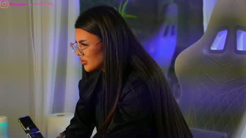 Snapshot of perfectt33n chatting on January 24, 9:49 am Dee online show from January 24, 9:49 am