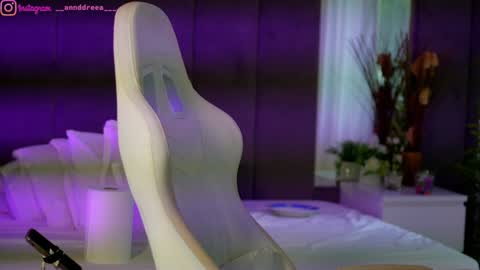 Snapshot of perfectt33n chatting on September 17, 2:08 pm Dee online show from September 17, 2:08 pm