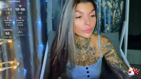 Snapshot of perfecttbaby77n chatting on December 1, 9:36 am Anna online show from December 1, 9:36 am