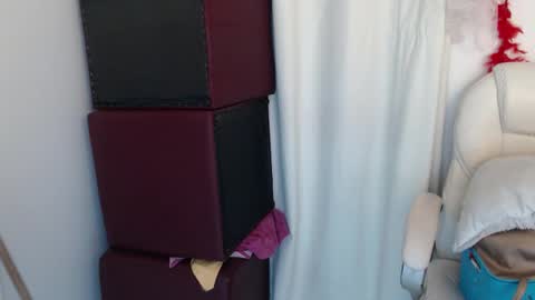 Snapshot of perla_2026 chatting on December 3, 11:03 pm perla_2026 online show from December 3, 11:03 pm