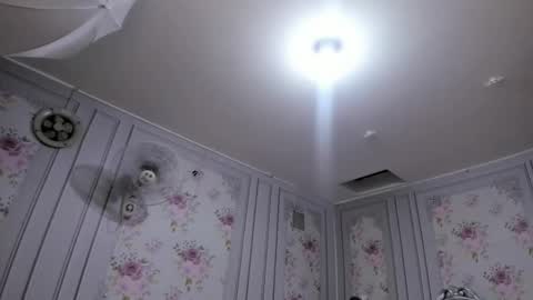 Snapshot of perla_milf4u chatting on February 15, 8:54 pm PERLA online show from February 15, 8:54 pm