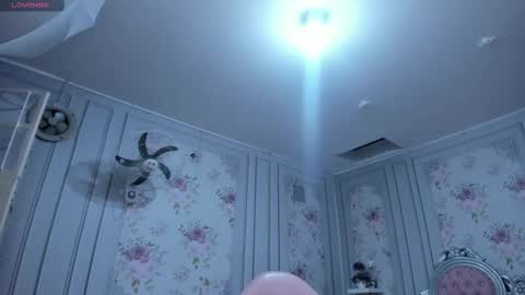 Snapshot of perla_milf4u chatting on March 6, 11:53 pm PERLA online show from March 6, 11:53 pm