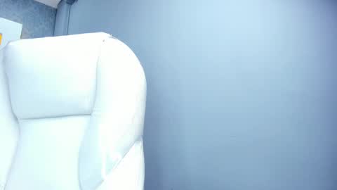 PERLA  online show from September 18, 10:34 pm