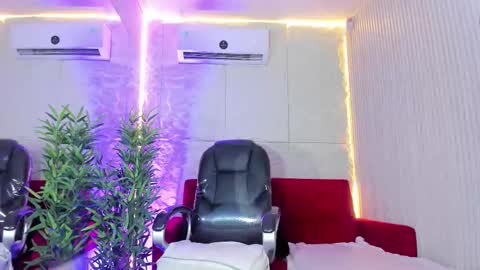 PERLA  online show from September 30, 11:21 pm