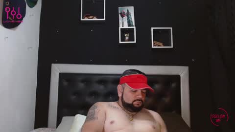 Snapshot of perverseveteranmanxxx chatting on March 5, 11:16 pm Carlos online show from March 5, 11:16 pm