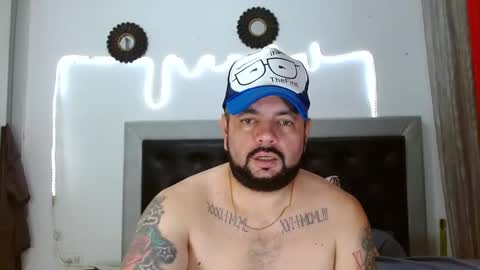 Snapshot of perverseveteranmanxxx chatting on October 2, 5:58 am Carlos online show from October 2, 5:58 am