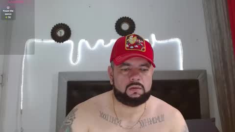 Snapshot of perverseveteranmanxxx chatting on November 16, 4:12 pm Carlos online show from November 16, 4:12 pm