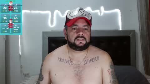 Snapshot of perverseveteranmanxxx chatting on December 2, 5:35 am Carlos online show from December 2, 5:35 am