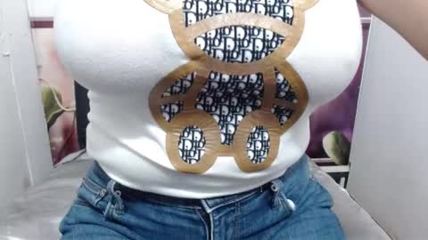 Snapshot of pervertt_nicole chatting on February 27, 2:54 pm Nicole online show from February 27, 2:54 pm