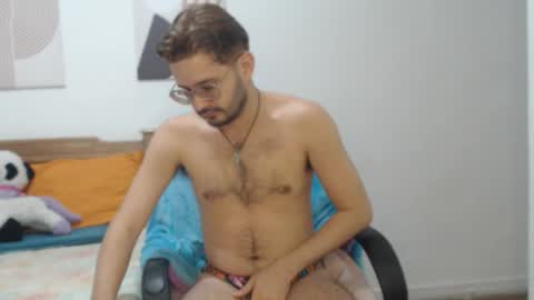 Snapshot of peter_x_annaud chatting on October 13, 11:10 am FELIPE online show from October 13, 11:10 am