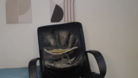 Snapshot of peter_x_annaud chatting on December 16, 5:40 pm FELIPE online show from December 16, 5:40 pm