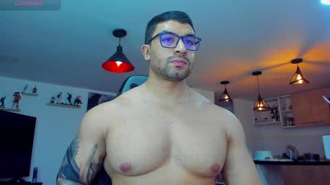 Snapshot of peterjack7 chatting on February 5, 4:37 am Peter Jack online show from February 5, 4:37 am