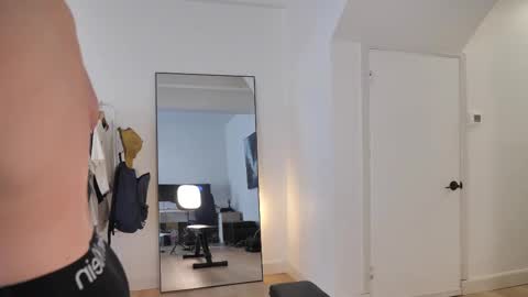 Peter Parker online show from November 19, 6:52 pm