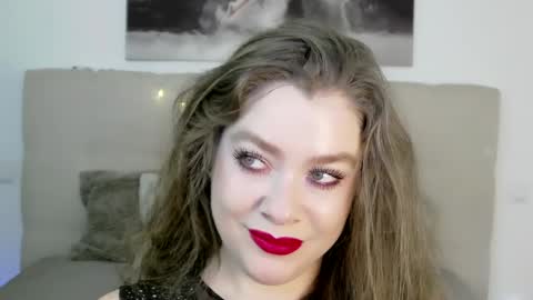 Peters Emily online show from December 22, 4:06 pm