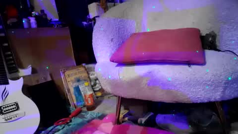 petertork online show from March 1, 9:40 am