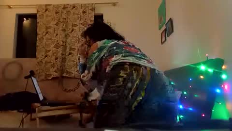 Snapshot of petit_luv chatting on October 8, 11:57 pm Ur Luvv online show from October 8, 11:57 pm