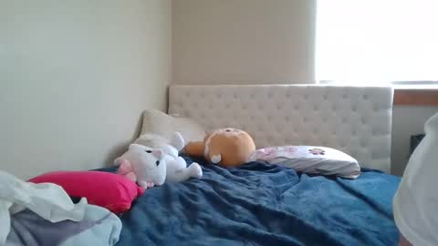 Snapshot of petite_cupcake chatting on February 20, 7:41 pm Little cupcake online show from February 20, 7:41 pm