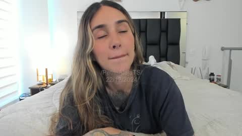 PetiteAlejaTs online show from December 22, 1:00 pm