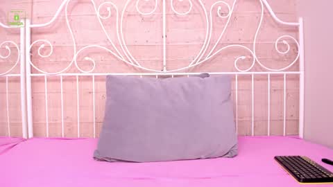 Charlize XL online show from December 18, 10:51 am