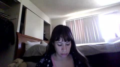 Snapshot of petitedoll30 chatting on February 4, 9:41 pm Petitedoll30 online show from February 4, 9:41 pm