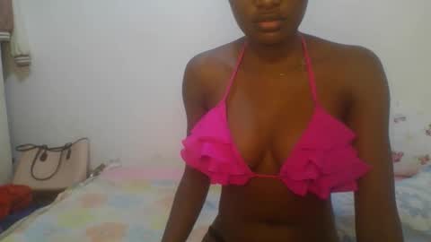 Snapshot of petiteediva chatting on March 2, 2:25 am diva online show from March 2, 2:25 am