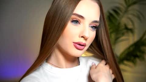 Snapshot of petitegonwiild chatting on November 20, 7:57 pm Petitegonwiild online show from November 20, 7:57 pm