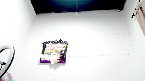 danna online show from September 18, 6:48 am