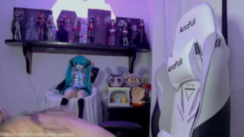 i.. .U can call me Nick ....    Help me to reach 200 thumbs up online show from March 4, 12:38 am