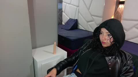 Moon  online show from November 9, 12:47 pm