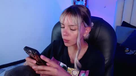 Snapshot of peyton_gh chatting on October 3, 4:20 am Peyton online show from October 3, 4:20 am