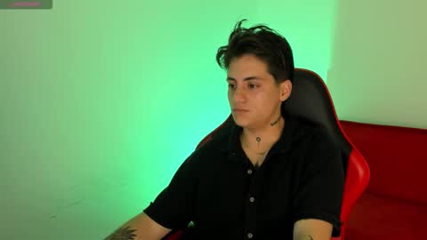 peytonbox online show from November 13, 11:20 am