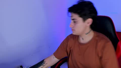 peytonbox online show from December 4, 11:19 am