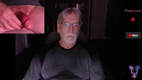 Snapshot of pghk2000 chatting on February 27, 5:51 am George online show from February 27, 5:51 am