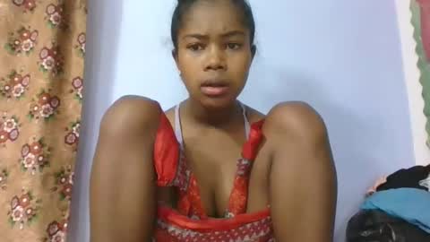 phania185885 online show from March 29, 3:45 pm