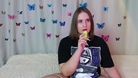 Snapshot of phantommira chatting on December 23, 7:30 pm phantommira online show from December 23, 7:30 pm