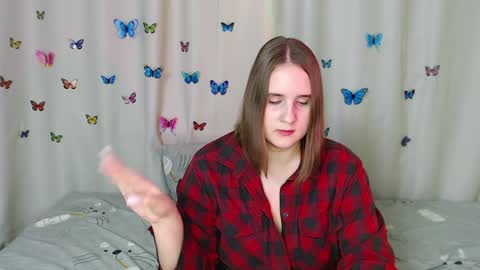 Snapshot of phantommira chatting on January 20, 4:01 pm phantommira online show from January 20, 4:01 pm