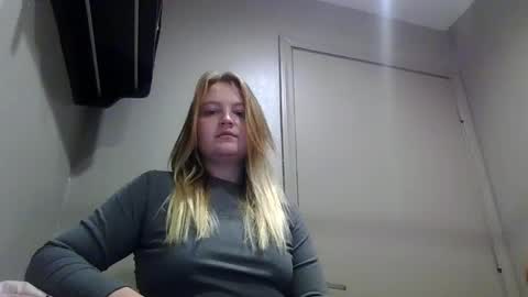 PhatAssBlond online show from December 7, 7:43 pm