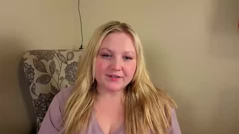 PhatAssBlond online show from May 29, 11:58 pm